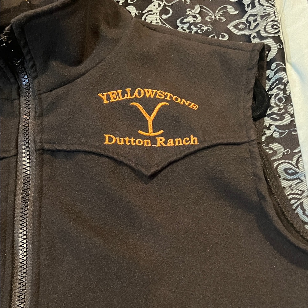 Yellowstone Dutton Ranch Black Vest - image 9
